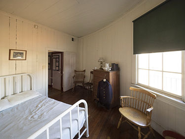 Seven Foot Knoll Lighthouse bedroom